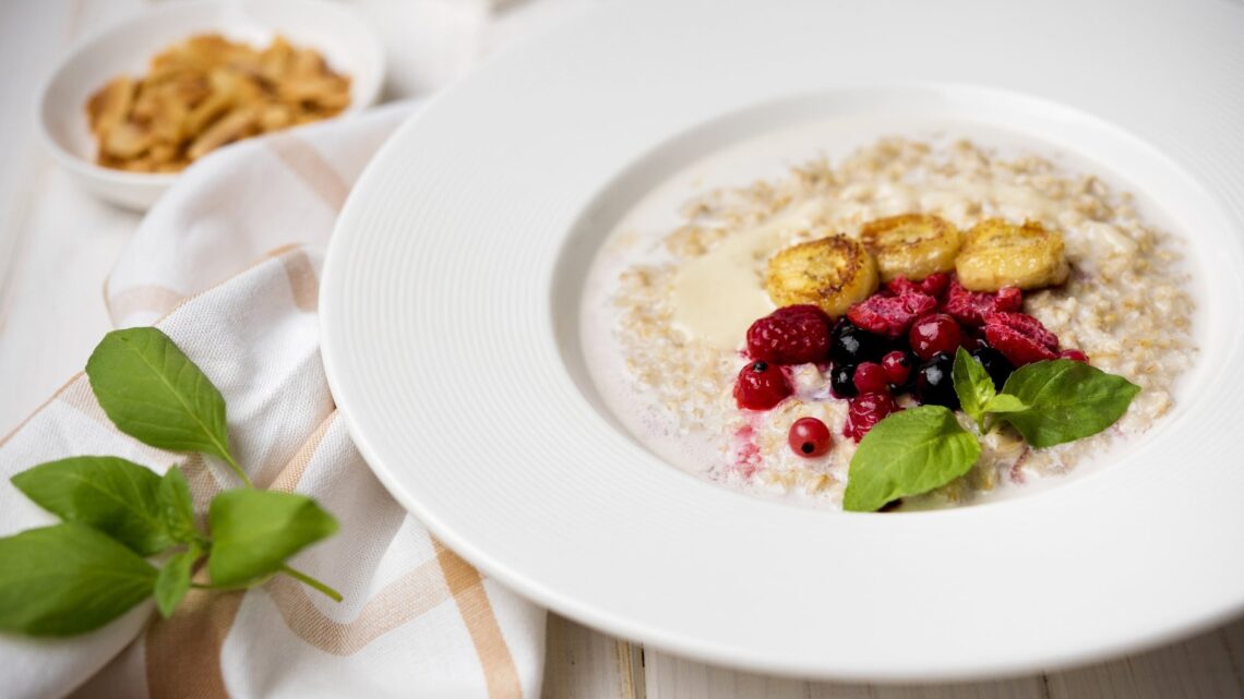 5 лучших рецептов ячневой каши: пошаговые идеи с фото, как приготовить вкусную кашу в кастрюле или мультиварке