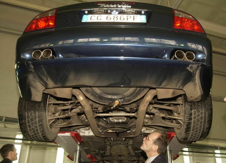 Где и как найти на пару часиков «яму» или подъемник для ремонта авто в городе — АвтоВзгляд