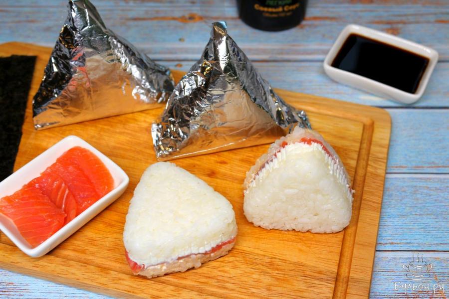 Онигири с лососем | рецепт пошагово, фото, отзывы