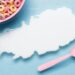 Как вывести пятна от йогурта с цветного