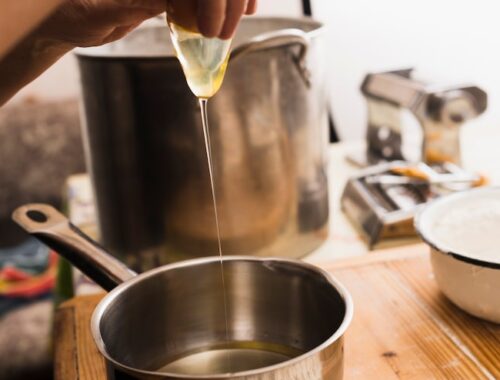 Чем отмыть пригоревшее варенье с эмалированной кастрюли